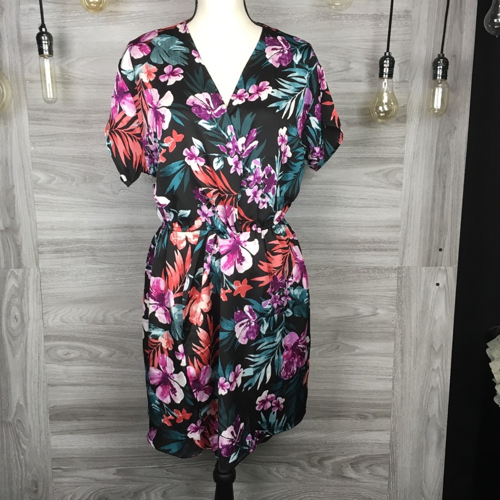 NWT Bobeau Floral Mini Dress Size M